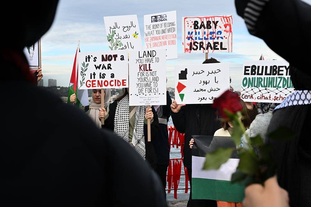 İsrail'in Gazze'ye yönelik saldırıları protesto edildi 9